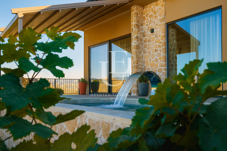 Luxury House in the Heart of Melnik