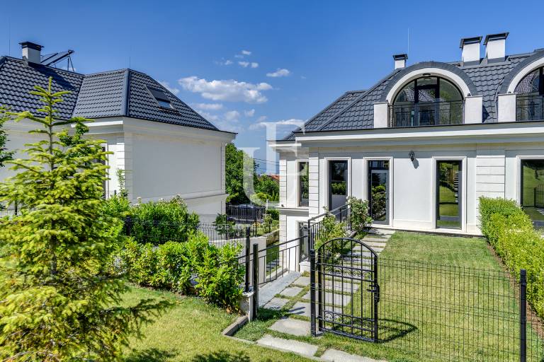 Boutique house completed turnkey in a complex in Dragalevtsi dist