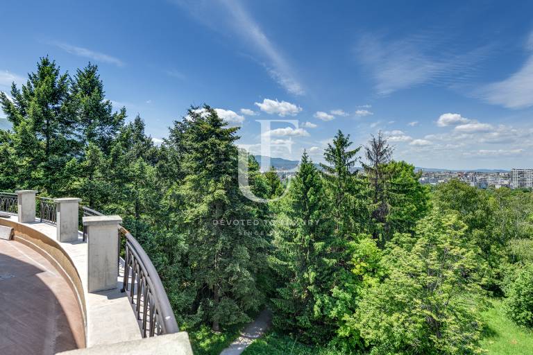 TOP location, unique apartment in South Park, Lozenetc Qt.