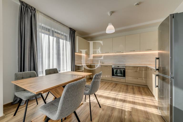 Чисто нов четиристаен апартамент под наем в кв. Стрелбище