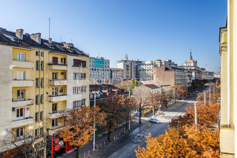 Чудесен офис в офис сграда на бул. Дондуков