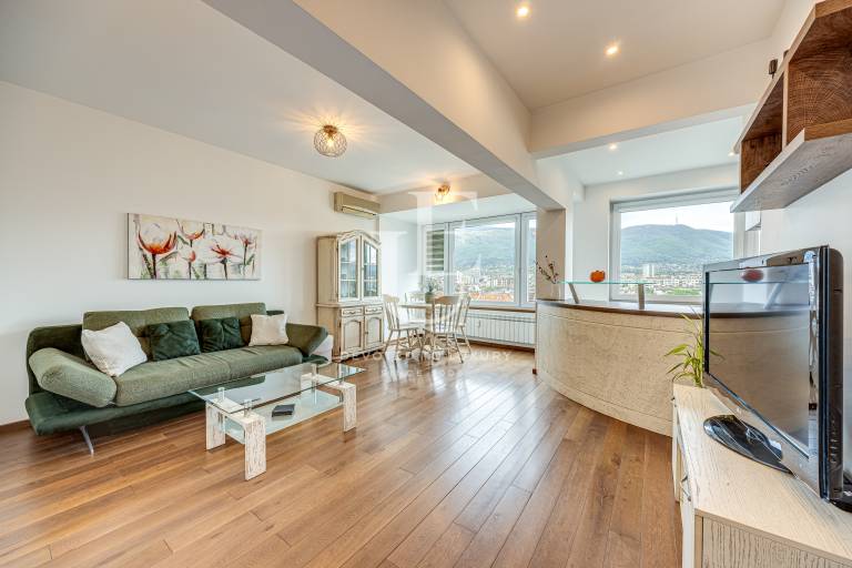 Panoramic one-bedroom apartment for rent - Borovo quarter