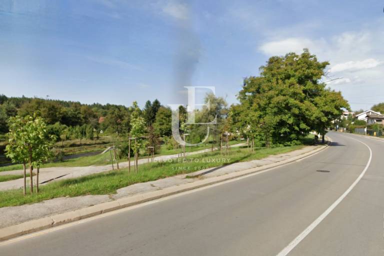 Attractive Plot in Prime Bankya Location with Building Potential