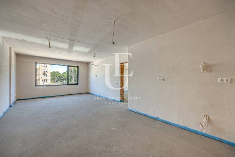 Two-bedroom apartment in a new gated complex before Act 15