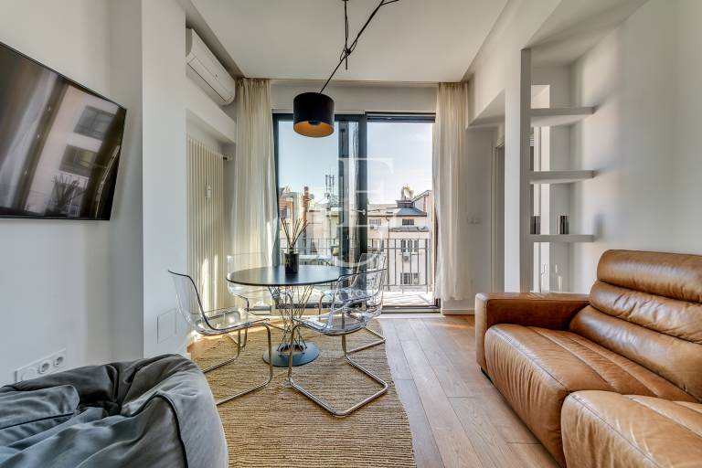 Two-bedroom apartment for rent next to the Crystal Garden