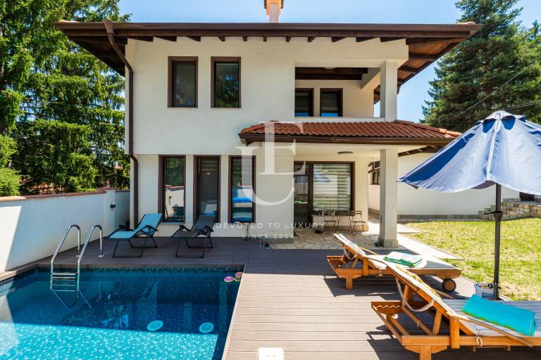 Detached house with pool in Dragalevtsi quarter