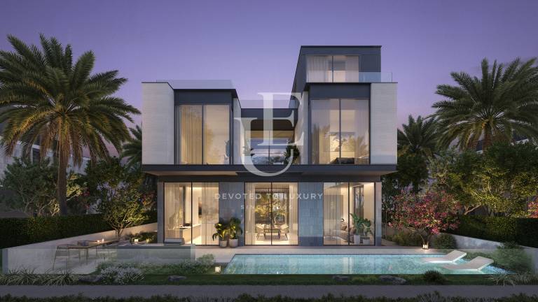 Premium beachfront villa in a boutique gated complex in Dubai