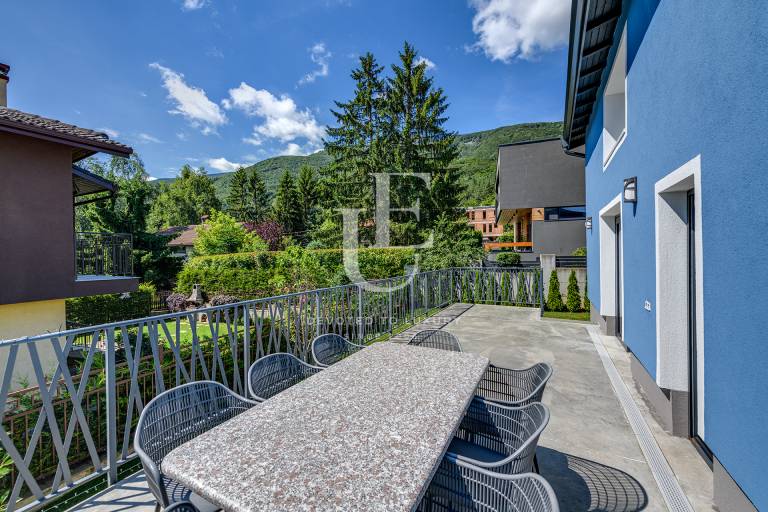 Чудесна самостоятелна къща с прекрасни гледки