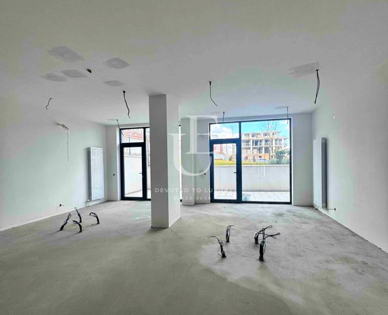 Shop in a new building in Dragalevtsi ground floor courtyard