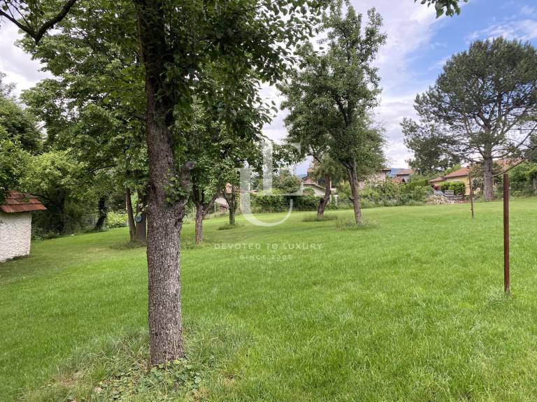 Plot in Pancharevo with great views of Vitosha and the city