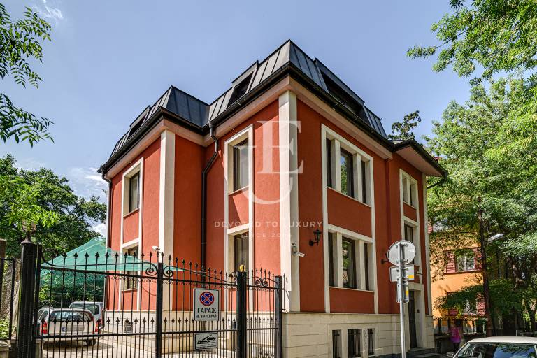  Lovely house for sale in Oborishte