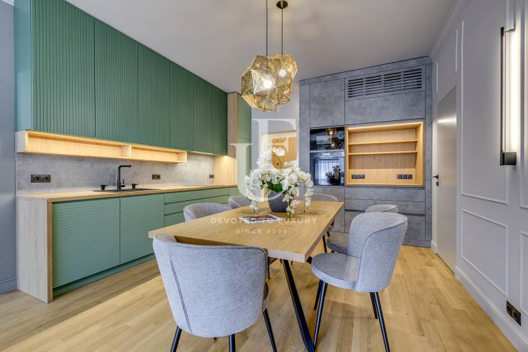 Апартамент с три спални след основен ремонт на ул.Анджело Ронкали