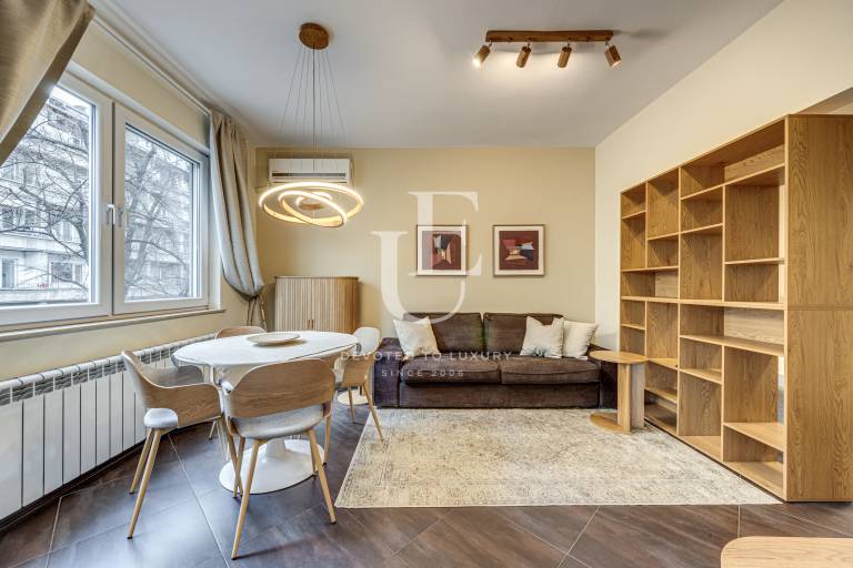 Апартамент под наем до Докторски паметник