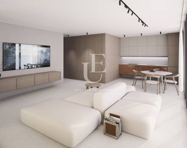 Просторен апартамент в луксозна сграда, част от комплекс Кошер