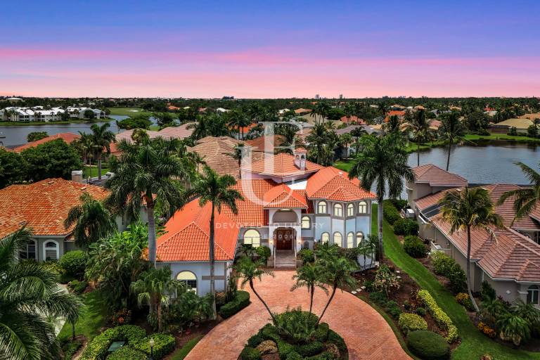 Luxury single-family residence for sale in Florida