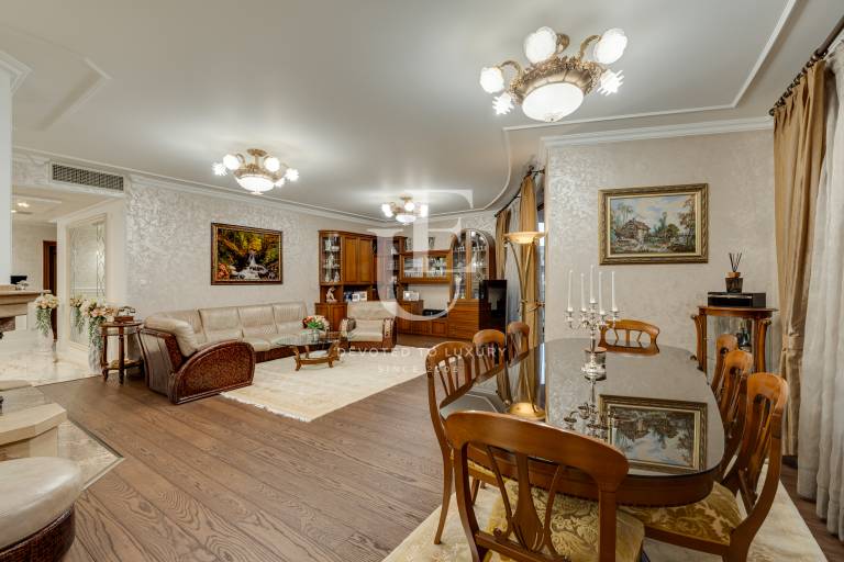 Luxury apartament for sale in the preferred part of Iztok area