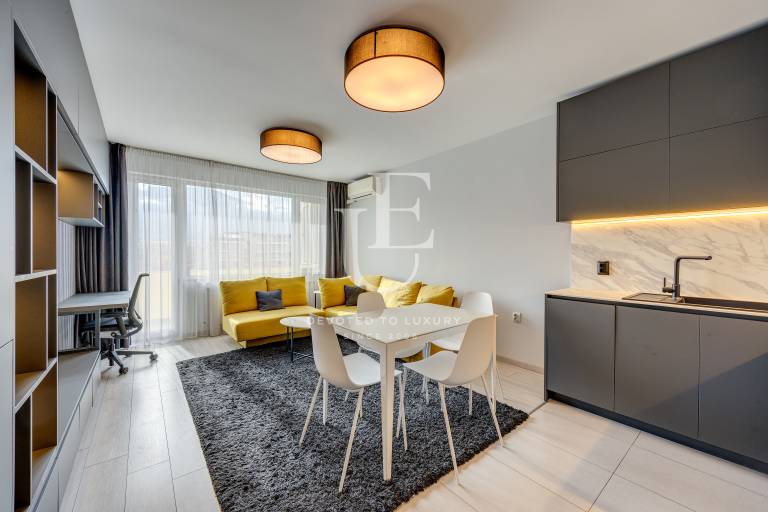 Тристаен апартамент под наем в кв. Витоша 