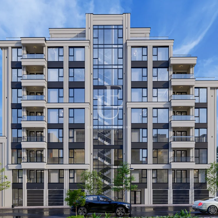 Panoramic three -bedroom apartment with a rooftop terrace