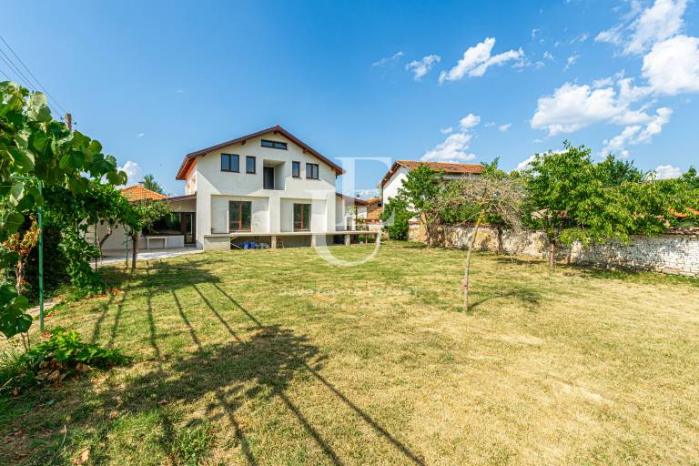 New classical house for sale near Sofia  