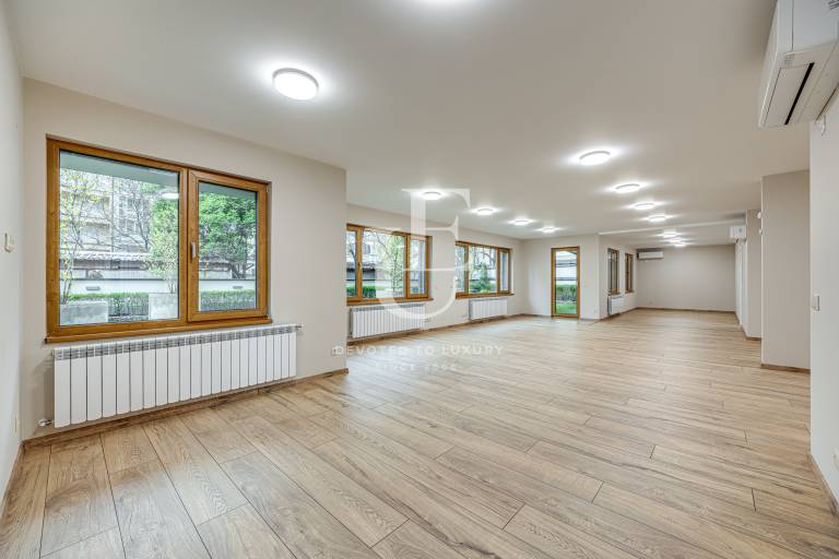 Functional office for rent in a new building in Lozenets