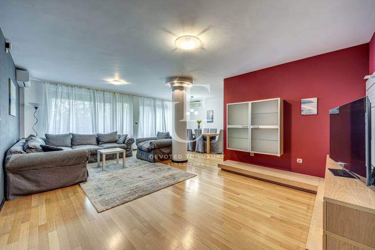 Тристаен апартамент в кв. Лозенец на улица Кричим под наем