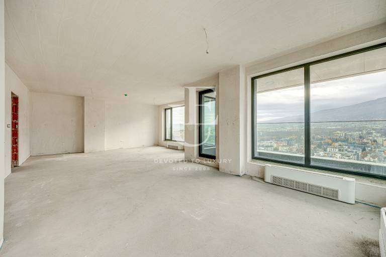 Пентхаус с четири спални за продажба в ексклузивна сграда