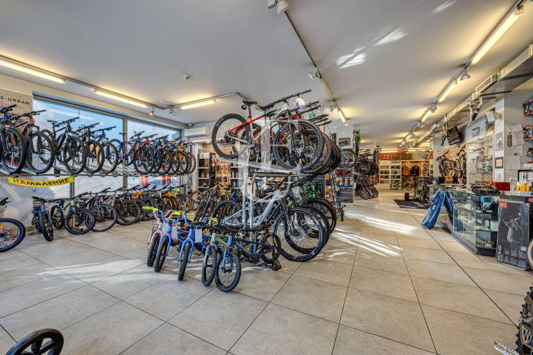 Голямо търговско помещение за продажба в кв. Лозенец