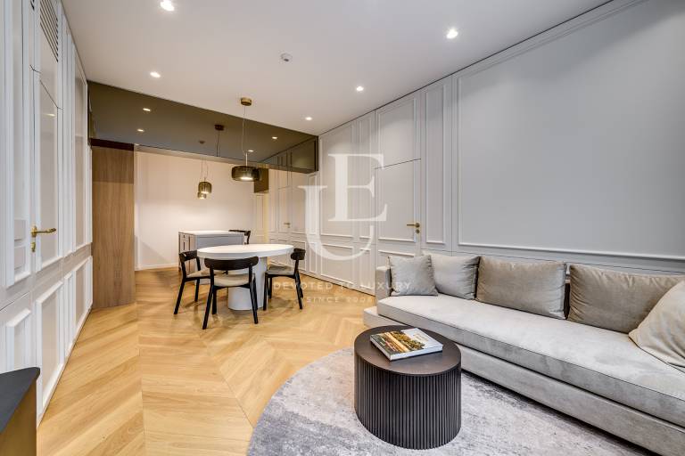 Oborishte Street, stylish two-bedroom apartment for rent