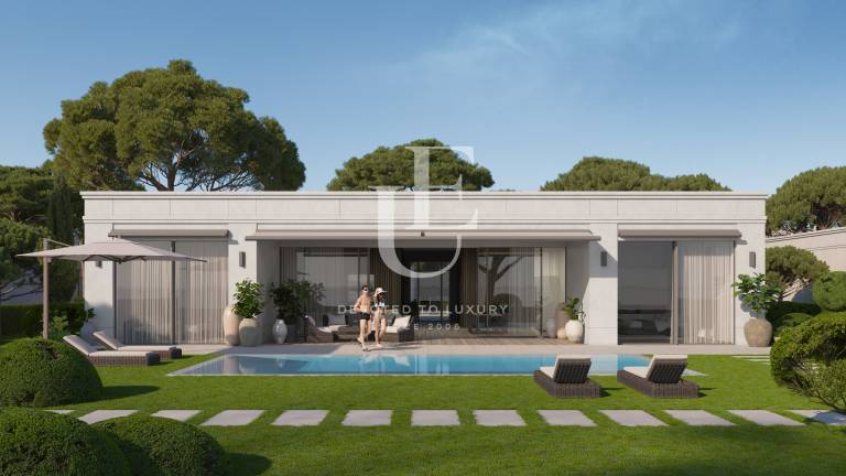 Unique single-family house on the first line in Chernomorets