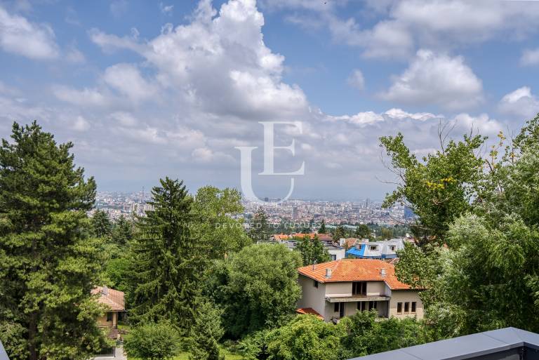 Mountain views 3 Bedroom apartment for sale in Boyana