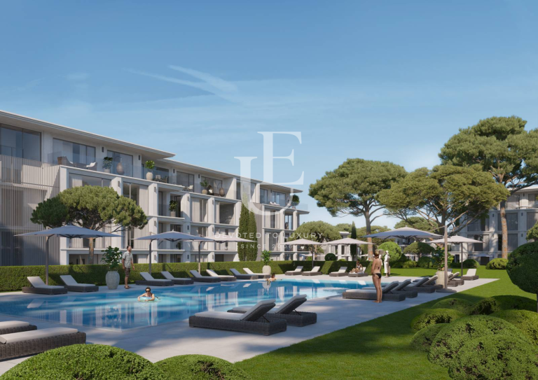 Apartment in a Gated Complex at the sea side