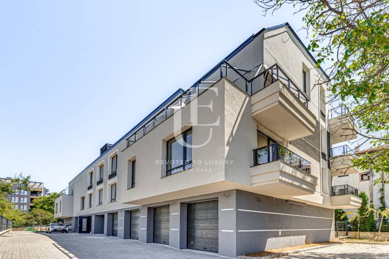 Apartment in a small boutique building next to Cherni Vrah Blvd