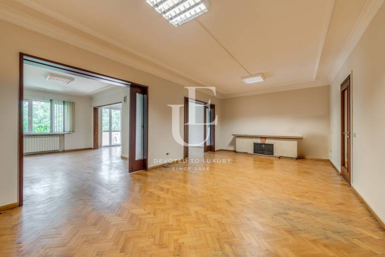 Панорамен четиристаен апартамент под наем на Орлов мост