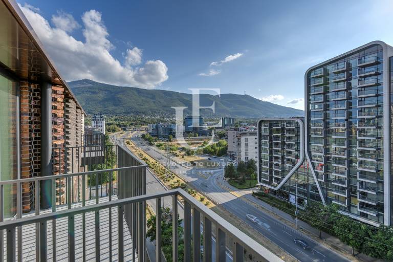 Two-bedroom apartment in a new residential complex with views