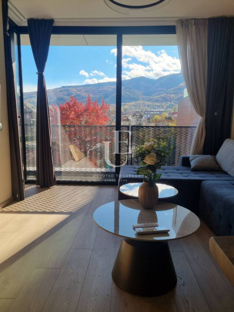 Elegant one-bedroom apartment for rent in a prestigious complex 