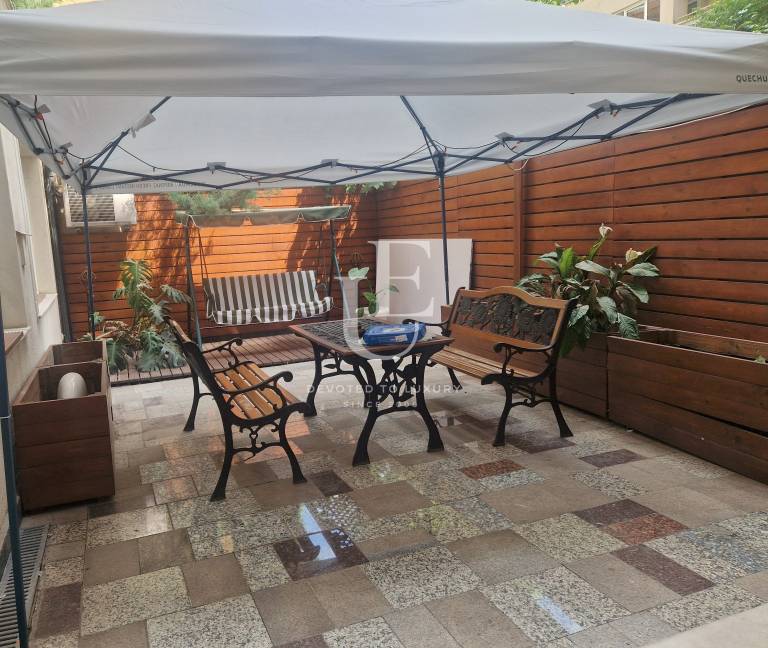 Commercial Space with Private Garden Near Hotel Marinela