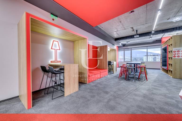  Spacious and functionally distributed office for rent