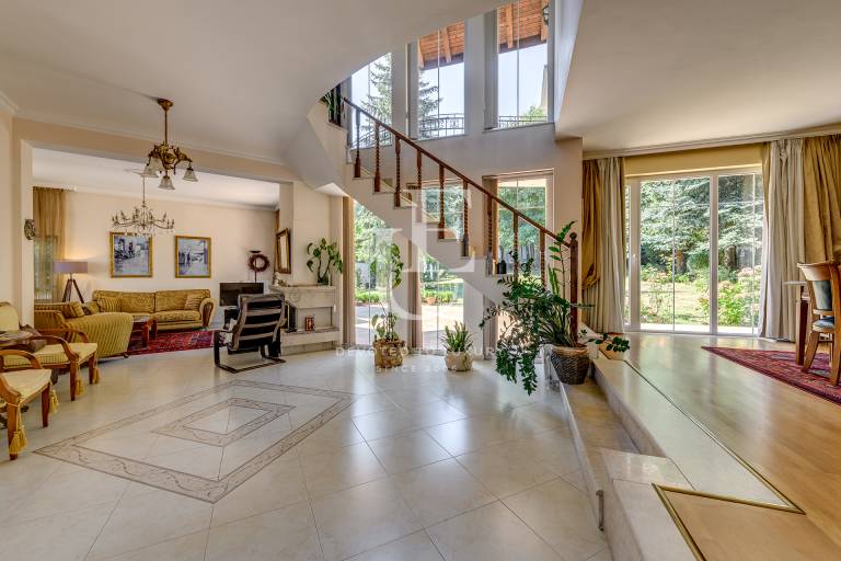 Classic house for sale in Dragalevtsi