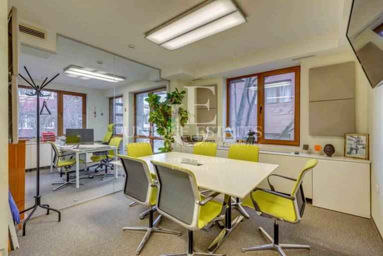  Separate office building for sale, near the center