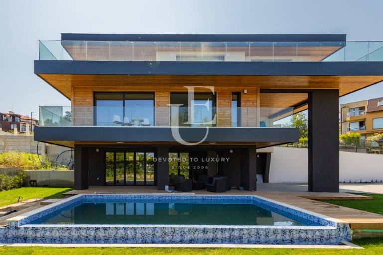 Unique Single-Family House Above “Paradise Bay” in Sozopol