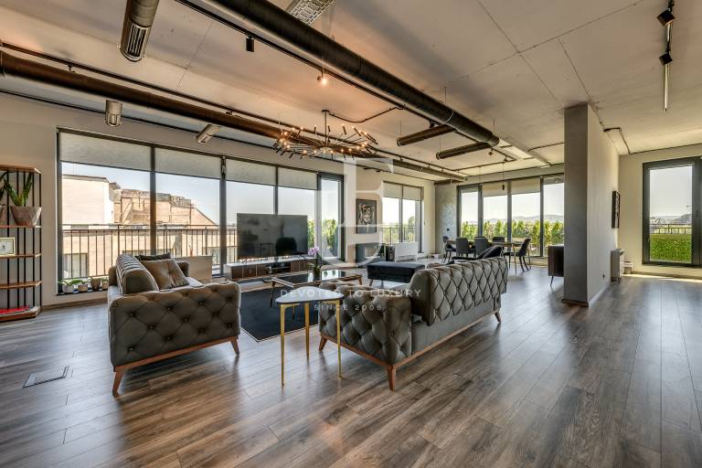 Prestigious office in Hladilnik district for sale