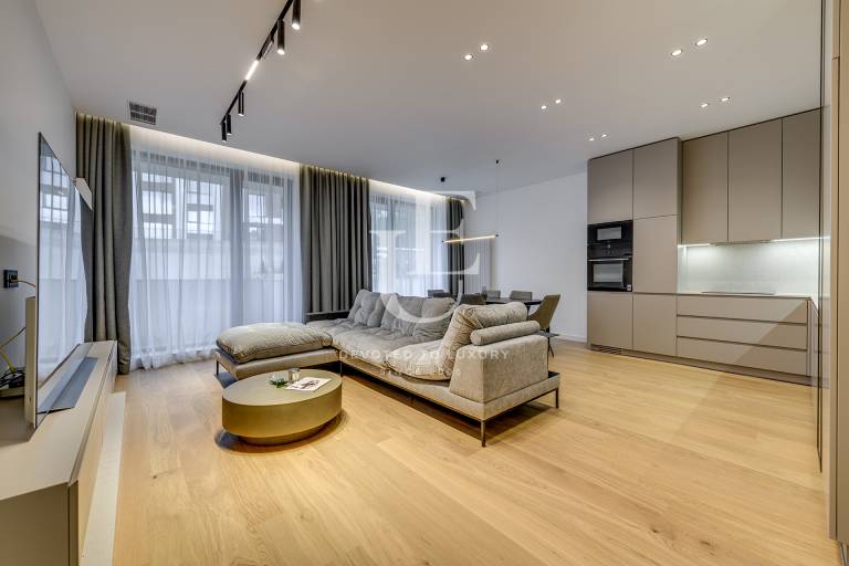 Spacious apartment with 2 bedrooms and high-tech solutions