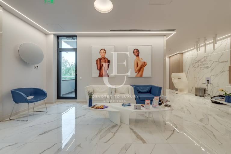 Fully equipped luxury medical center for sale