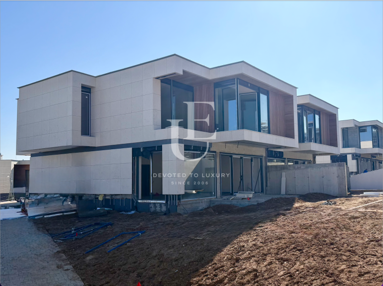 Semi-detached house in a complex in the city of Sofia