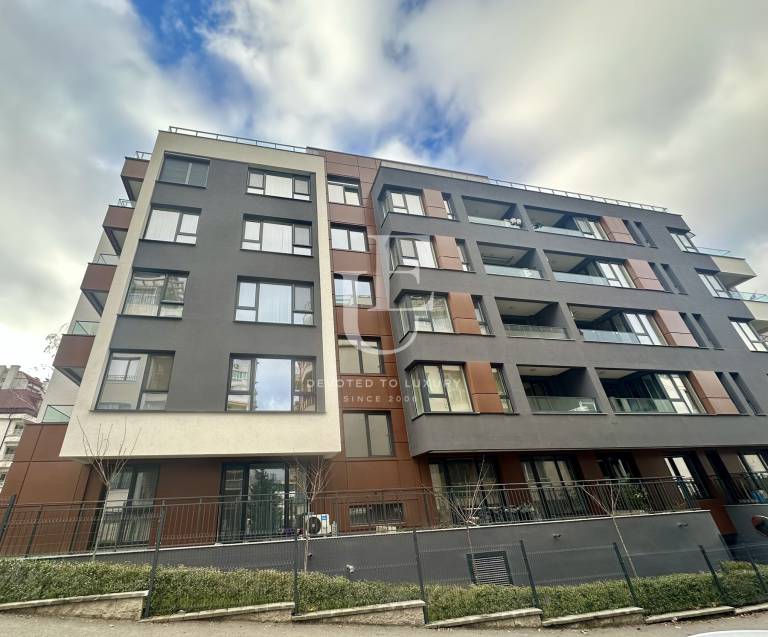 Напълно нов апартамент с една спалня и паркомясто под наем