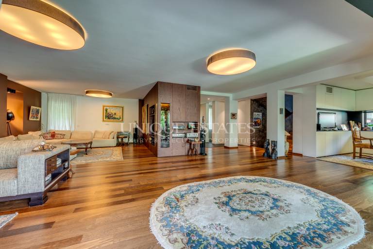 Exclusive house for sale near Borisova Gradina