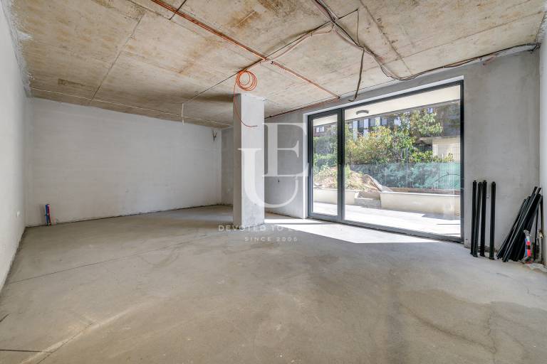 2-Bedroom apartment for sale close to Paradise mall