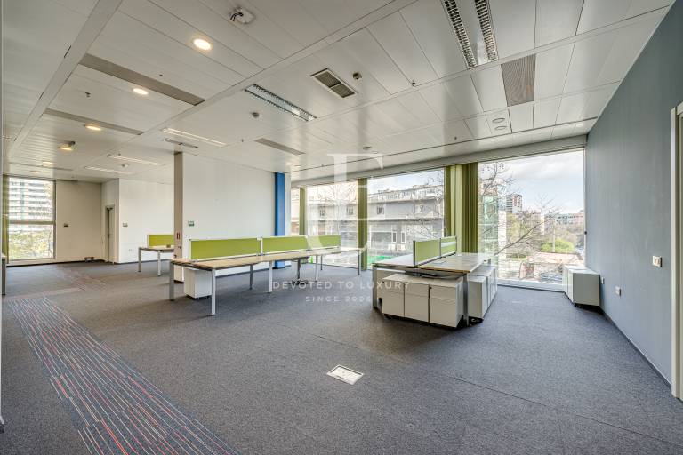 Class A office for rent in Manastirski Livadi with parking 