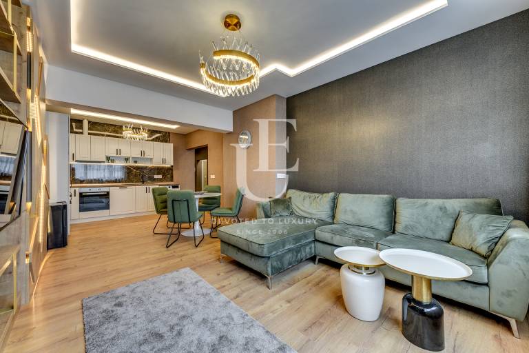 Тристаен апартамент с гледка към НДК под наем