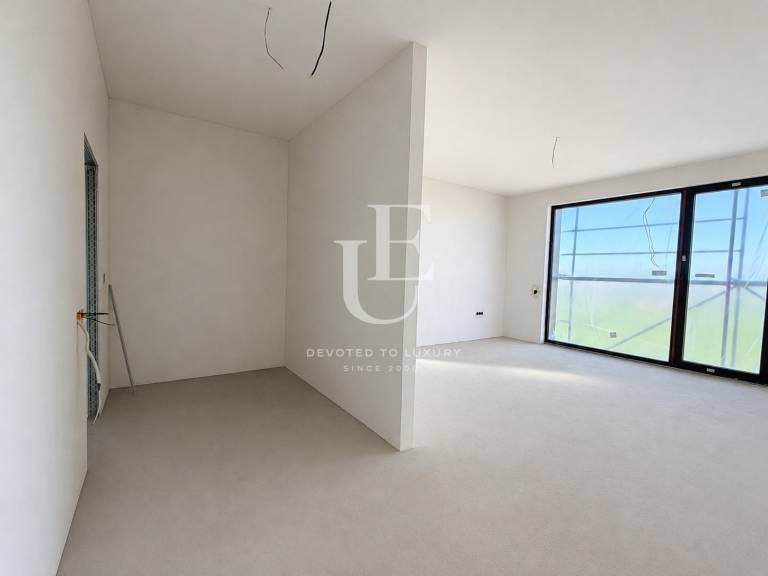 Просторен четиристаен апартамент в Gravity Homes
